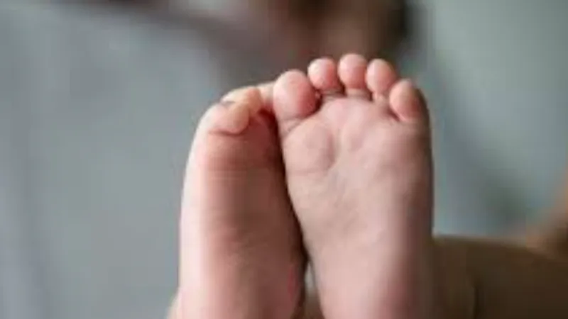 Hà Nội: Điều tra vụ trẻ 5 tháng tuổi tử vong ở điểm trông giữ
