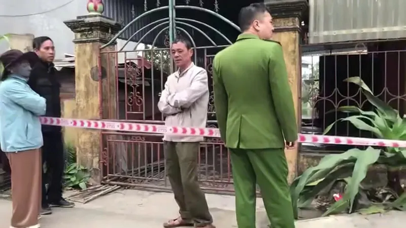 Nghi án cháu nội giết bà rồi đốt nhà: Thuê bạn chơi game cùng gây án, giá 5 triệu đồng