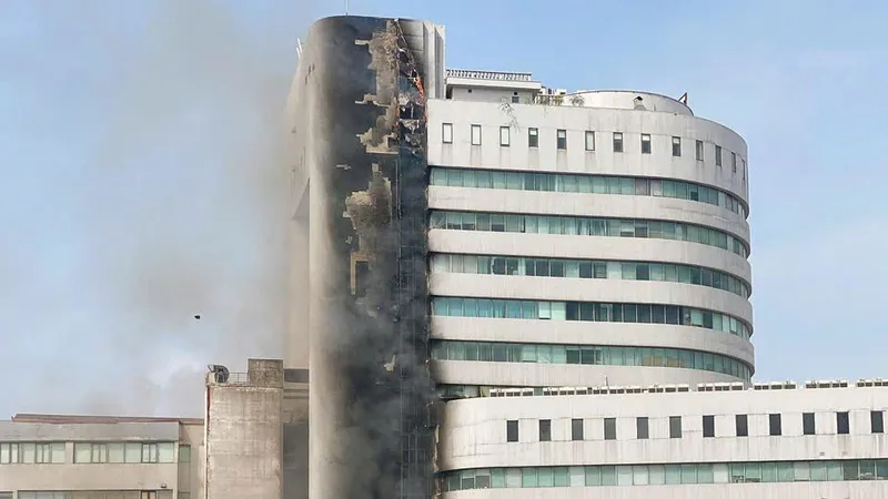 Hà Nội: Dập tắt vụ cháy trên tòa nhà Việt Tower 