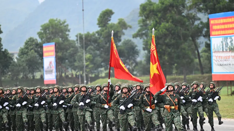 Gần 16.000 cán bộ, chiến sĩ tham gia tổng hợp luyện diễu binh, diễu hành lần thứ 3