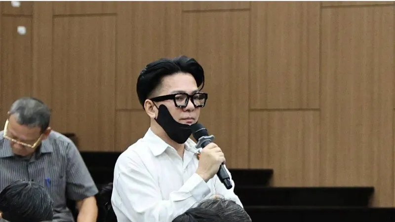 Ca sĩ Vũ Hà khai gì khi bị cáo buộc đánh bạc trong khách sạn Pullman?