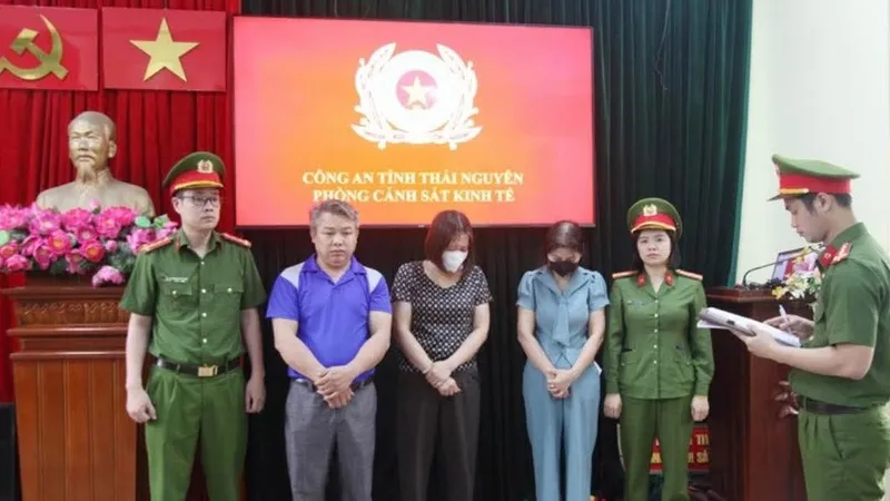 Vụ đưa thịt heo bệnh vào trường học: Khởi tố cựu hiệu trưởng, kế toán, chủ cơ sở thực phẩm