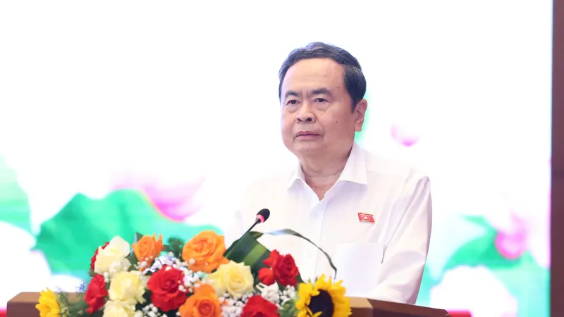 Xây dựng nền báo chí chuyên nghiệp, nhân văn, hiện đại
