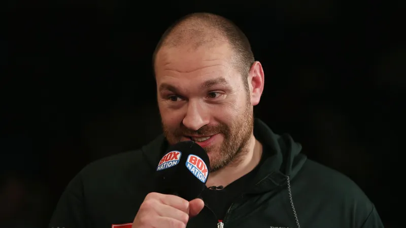 Tyson Fury hứa hẹn 3 trận đấu lớn trong năm 2018