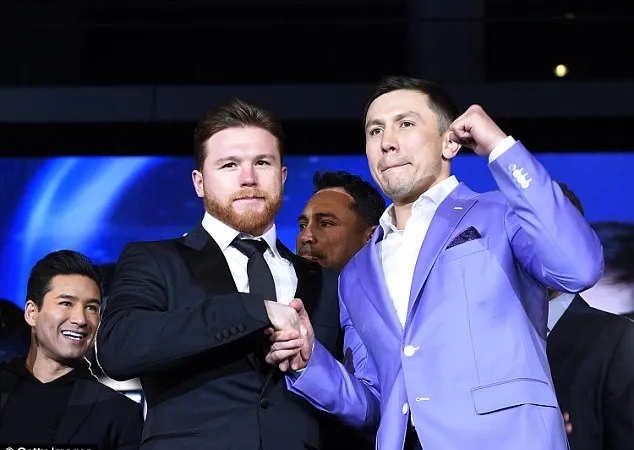 Golovkin (phải) và Alvarez