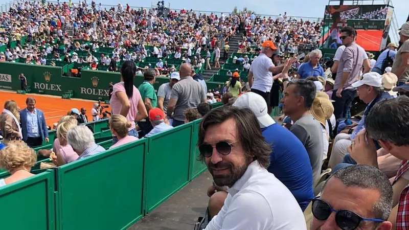 Andrea Pirlo xem một trận đấu ở Monte Carlo