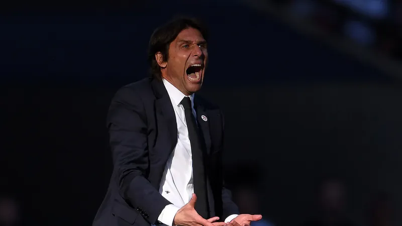 Antonio Conte đã trở thành "quá khứ"