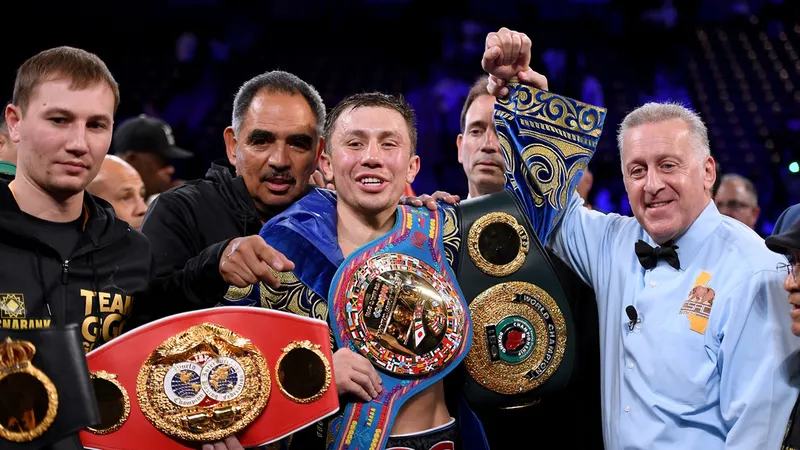 Golovkin đang sở hữu các đai vô địch hạng trung của WBA (Super), WBC và IBO
