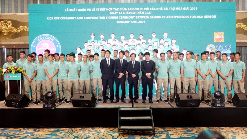 Lễ xuất quân và ký kết hợp đồng với các nhà tài trợ của Sài Gòn FC (Ảnh: HT)