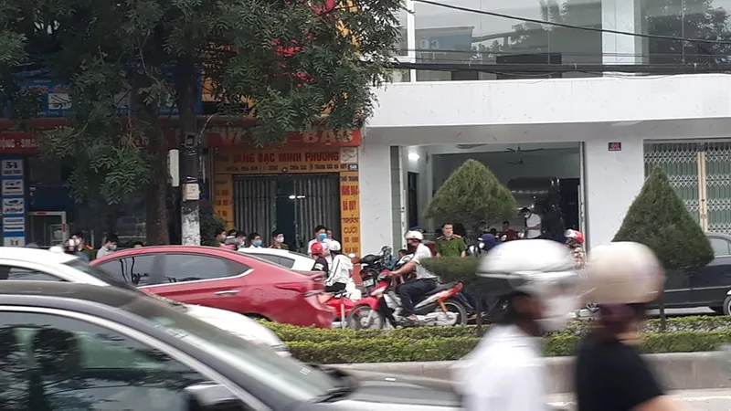 Chi cục trưởng Thi hành án dân sự TP Thanh Hóa và 1 người khác tử vong sau khi uống thử rượu