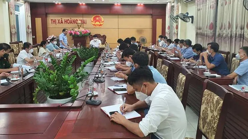 Nghệ An: Tạm đình chỉ công tác Bí thư, Chủ tịch UBND phường vì ca mắc Covid-19 trong cộng đồng 
