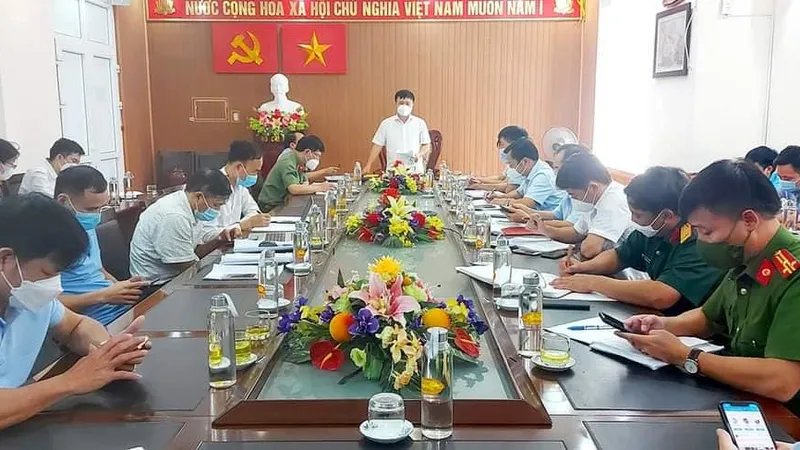 Nghệ An: Tạm đình chỉ Bí thư, Chủ tịch UBND xã vì xuất hiện ca mắc Covid-19 trong cộng đồng