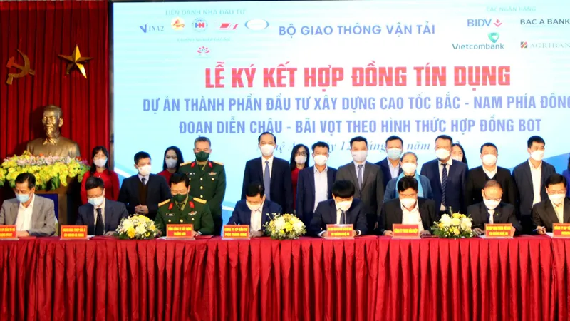 Ký kết tài trợ vốn dự án cao tốc đoạn Diễn Châu - Bãi Vọt