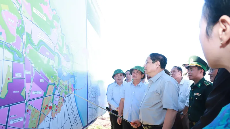 Thủ tướng Phạm Minh Chính kiểm tra nhiều công trình trọng điểm tại Nghệ An
