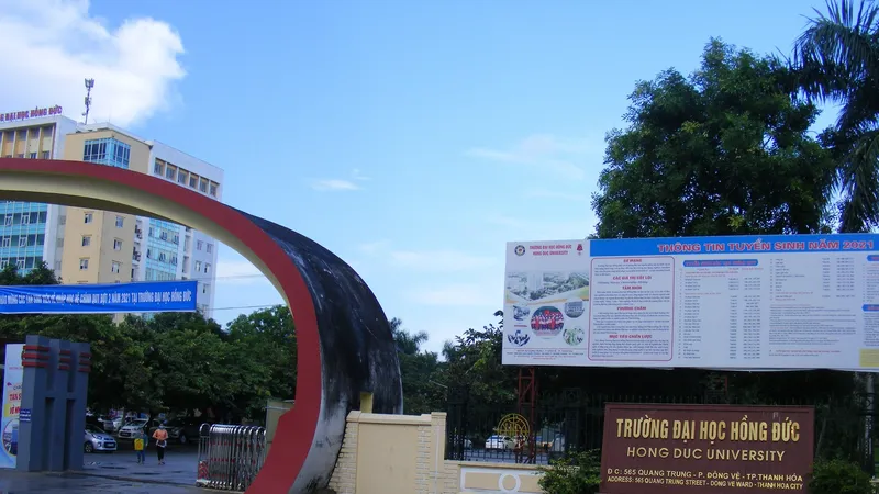 Khởi tố một giảng viên đại học trộm cắp tài sản