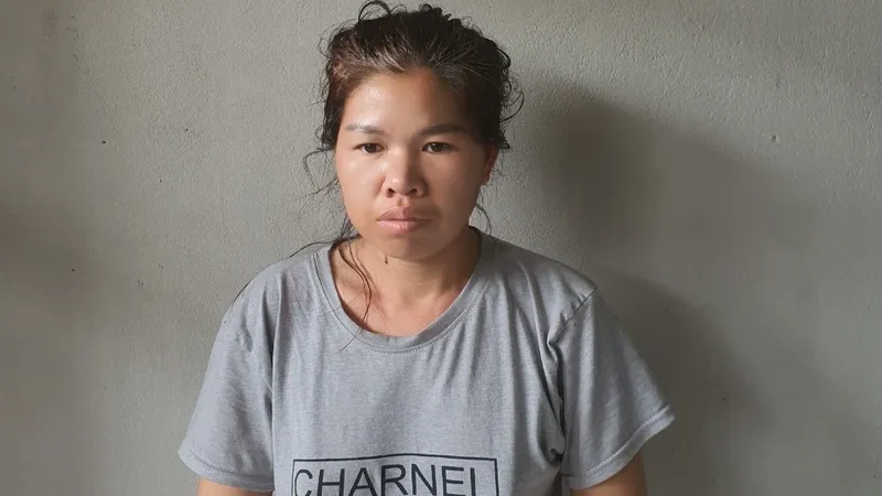 Khởi tố đối tượng bán phụ nữ ra nước ngoài 