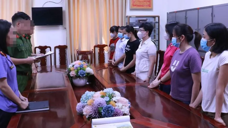 Khởi tố 7 bác sĩ, điều dưỡng gian lận bảo hiểm y tế