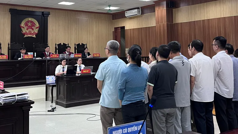“Thông thầu”, nguyên giám đốc và nhiều cán bộ Sở GD-ĐT Thanh Hóa lãnh án 
