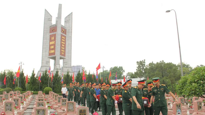 Nghệ An tổ chức lễ truy điệu, an táng 87 hài cốt liệt sĩ hy sinh trên đất bạn Lào 