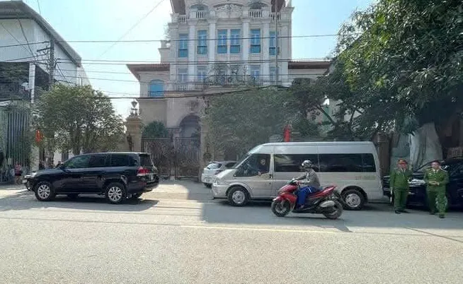 Công an khám xét nhà “đại gia xăng dầu” Chu Thị Thành