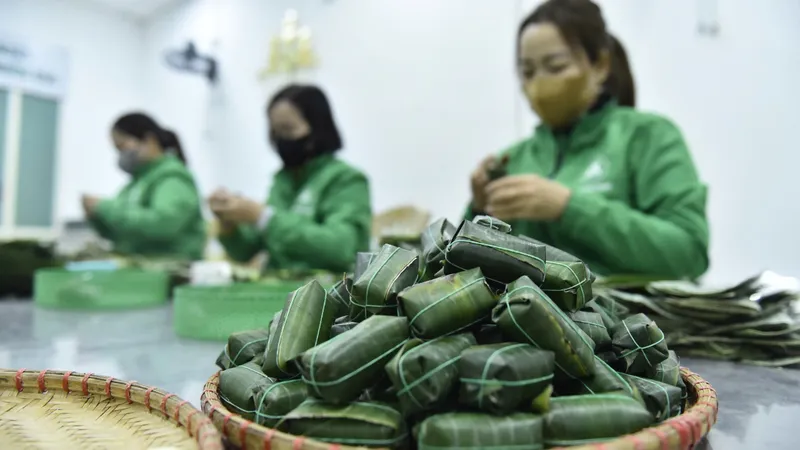 Các làng nghề truyền thống tất bật vào vụ tết