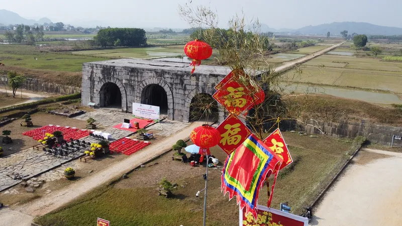 Lễ thượng nêu, thả cá chép trong Di sản văn hóa thế giới Thành Nhà Hồ