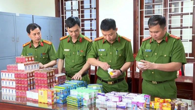 Phá đường dây sản xuất tân dược giả, thu giữ gần 10 tấn thuốc và nguyên liệu