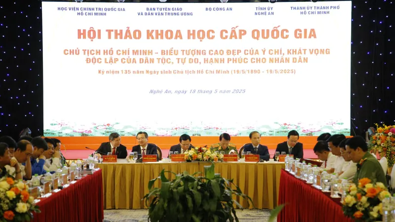Chủ tịch Hồ Chí Minh - Biểu tượng cao đẹp của ý chí, khát vọng độc lập của dân tộc, tự do, hạnh phúc cho nhân dân