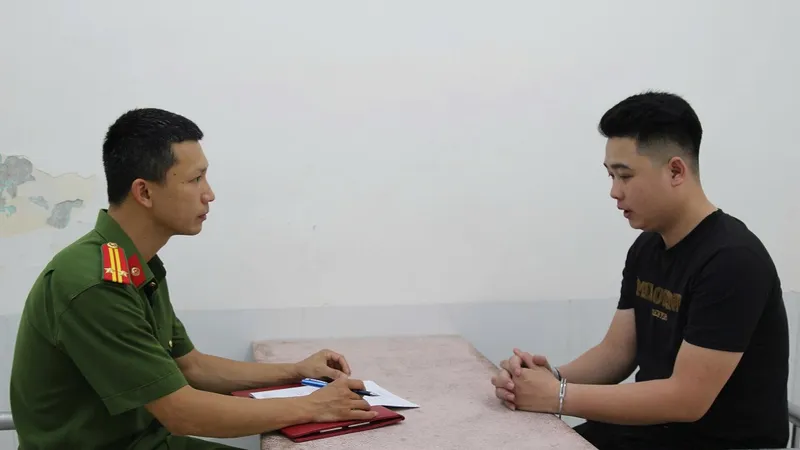 Tạm giữ hình sự đối tượng hành hung nhân viên y tế
