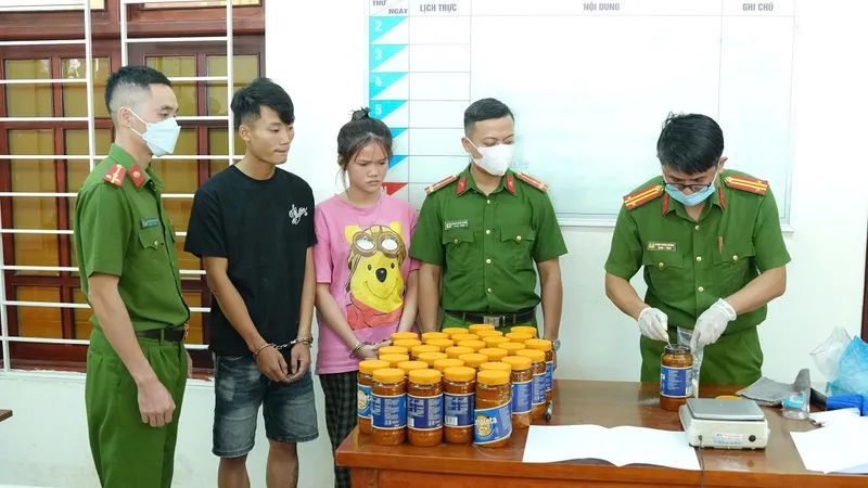 Phá đường dây ma túy từ nước ngoài vào Việt Nam qua đường hàng không