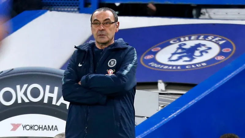 Sarri lo lắng hướng về tương lai