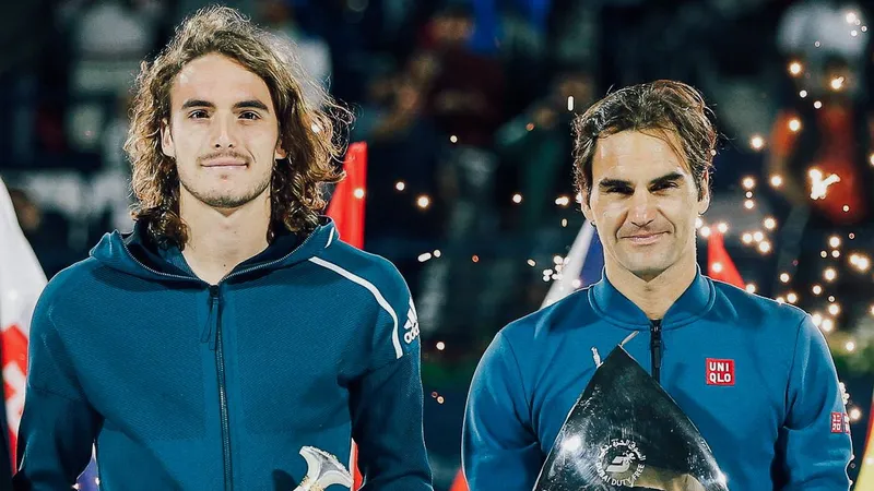 Stefanos Tsitsipas (trái) trong buổi lễ trao giải của Dubai Championships 2019