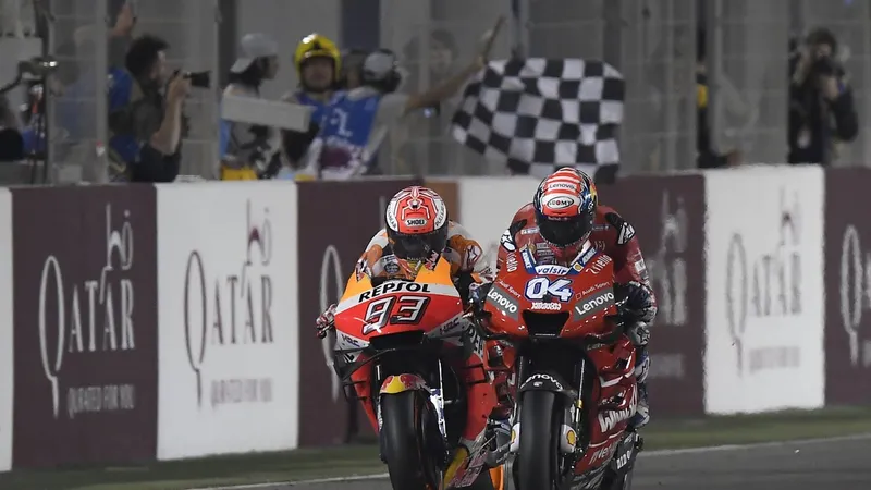 Dovi (4) và Marc (93) so kè nhau ở gần đích đến