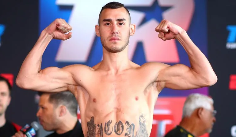 Maxim Dadashev mãi mãi là nhà vô địch trong trái tim người hâm mộ