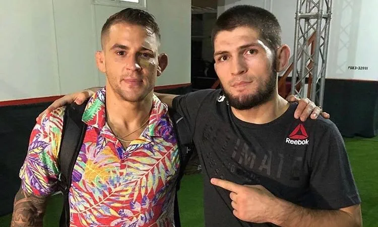 Khabib thể hiện sự tôn trọng dành cho Poirier