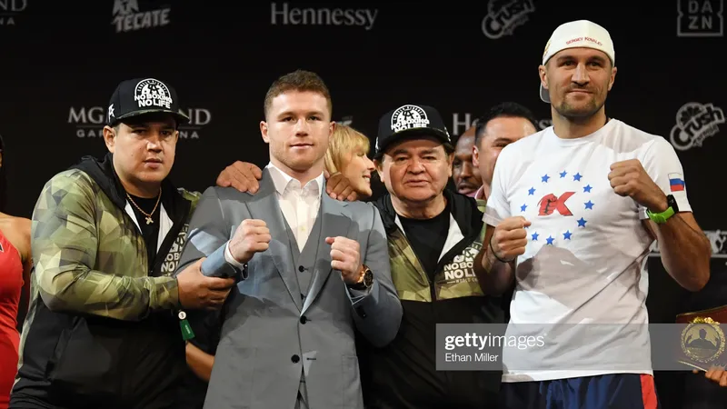 Canelo thấp hơn Kovalev một cái đầu