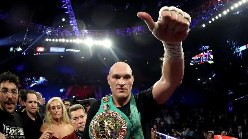 Fury đang giữ đai WBC