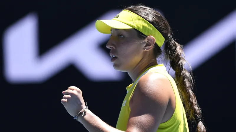 Pegula trong trận thắng Azarenka