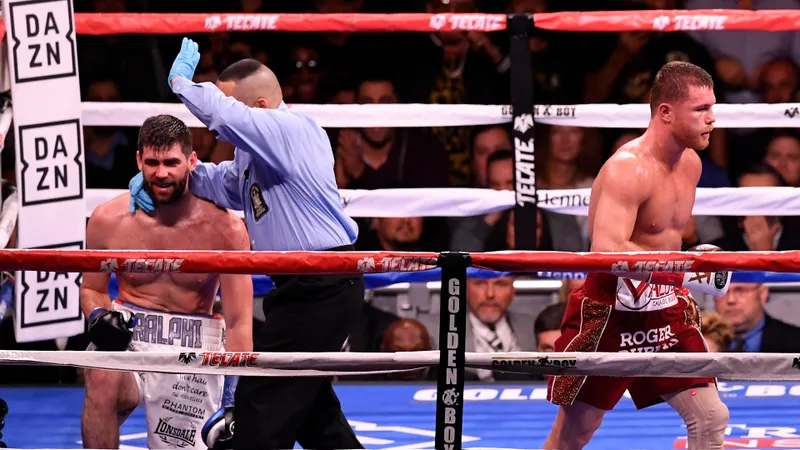 Canelo đã bị phân tâm trong trận thắng "Rocky nước Anh"
