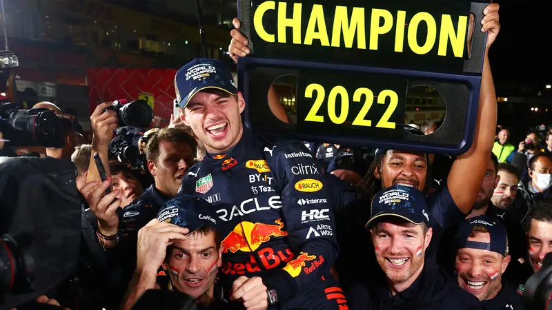 Verstappen vô địch Đua xe F1 mùa giải năm ngoái