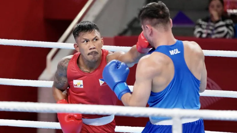 Marcial lọt vào vòng 16 tay đấm mạnh nhất ở hạng cân 80 Kg