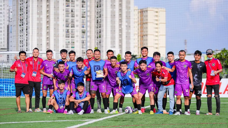 Chim Cánh Cụt FC (CCC FC) thắng trận chào sân VSC - S3