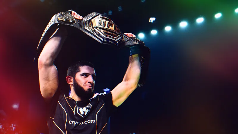 Makhachev bảo vệ đai hạng nhẹ UFC lần thứ 3