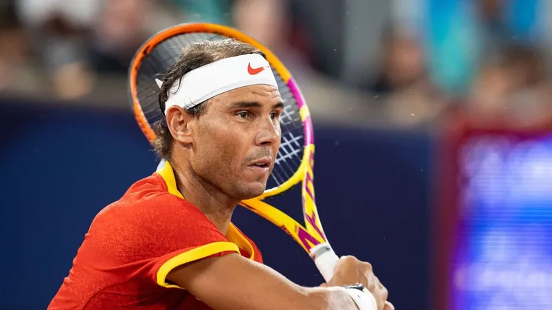 Nadal thắng Fucsovics sau 3 ván đấu