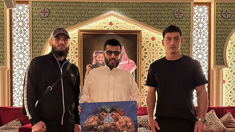 Beterbiev sẽ tái chiến Bivol vào tháng 2-2025