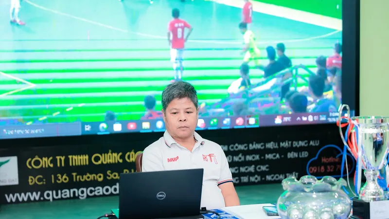 "Ông bầu" Phú Đặng đã giữ lửa cho FI Futsal Championship suốt nhiều năm qua
