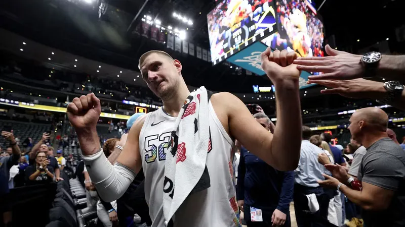 Jokic vui mừng với chiến thắng