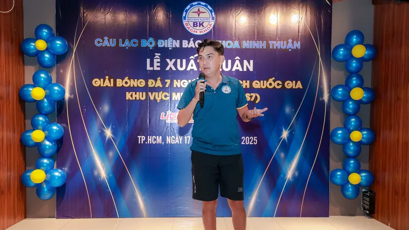 HLV Nguyễn Tuấn Phong trong buổi Lễ xuất quân của Điện Bách Khoa Ninh Thuận