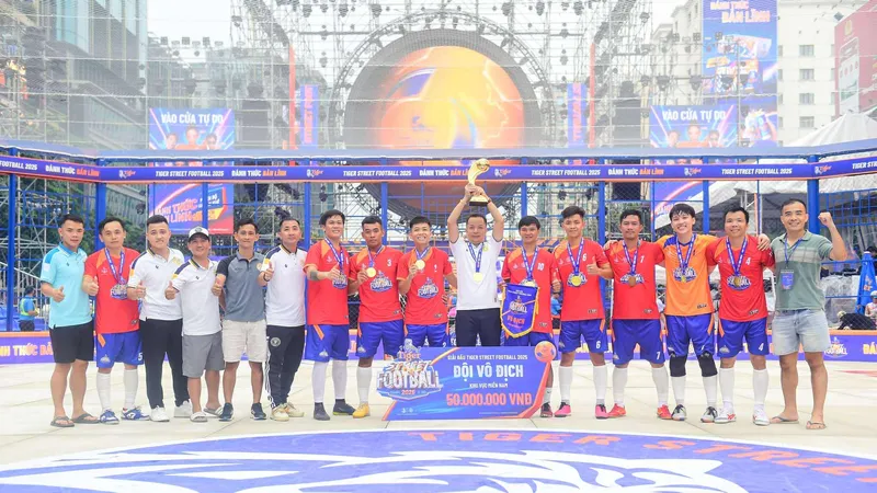 Tony FC Bình Dương vô địch Tiger Street Football 2025 - KV miền Nam