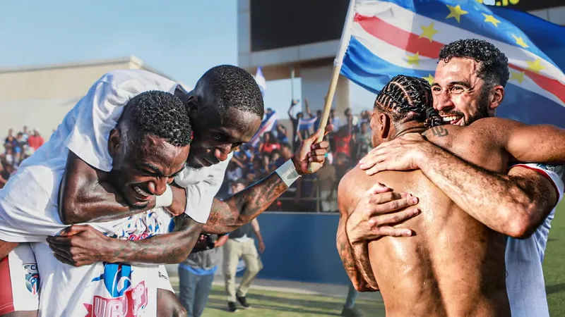 Các cầu thủ Cape Verde ăn mừng chiến thắng